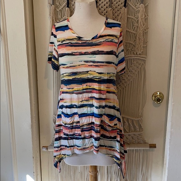 Logo by Lori Goldstein tunic top w/ pockets small